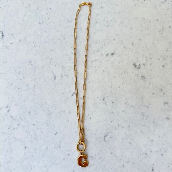 Oak & Luna - "G" Bubble Up Initial Necklace in Gold Vermeil - Picture 2 of 4